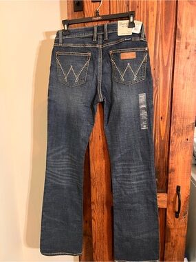Wrangler women’s  Bootcut Jeans - Dark Blue Denim